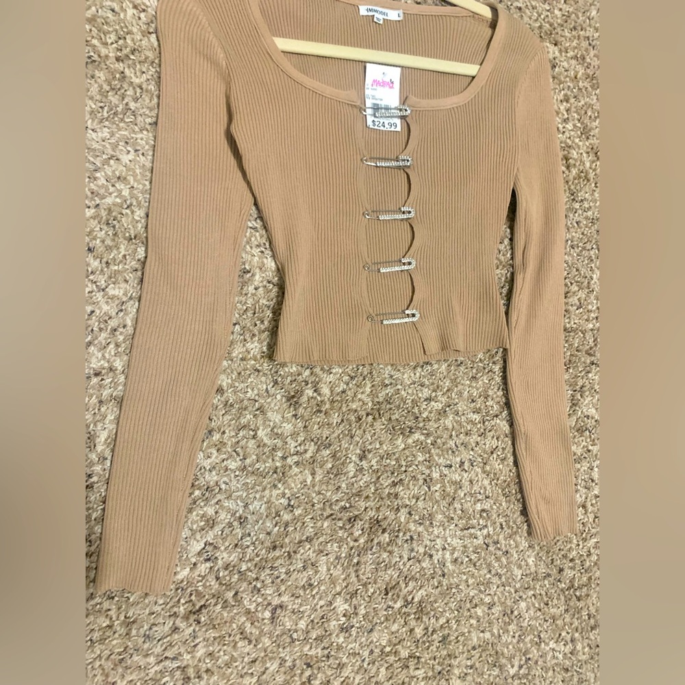 Long sleeve top